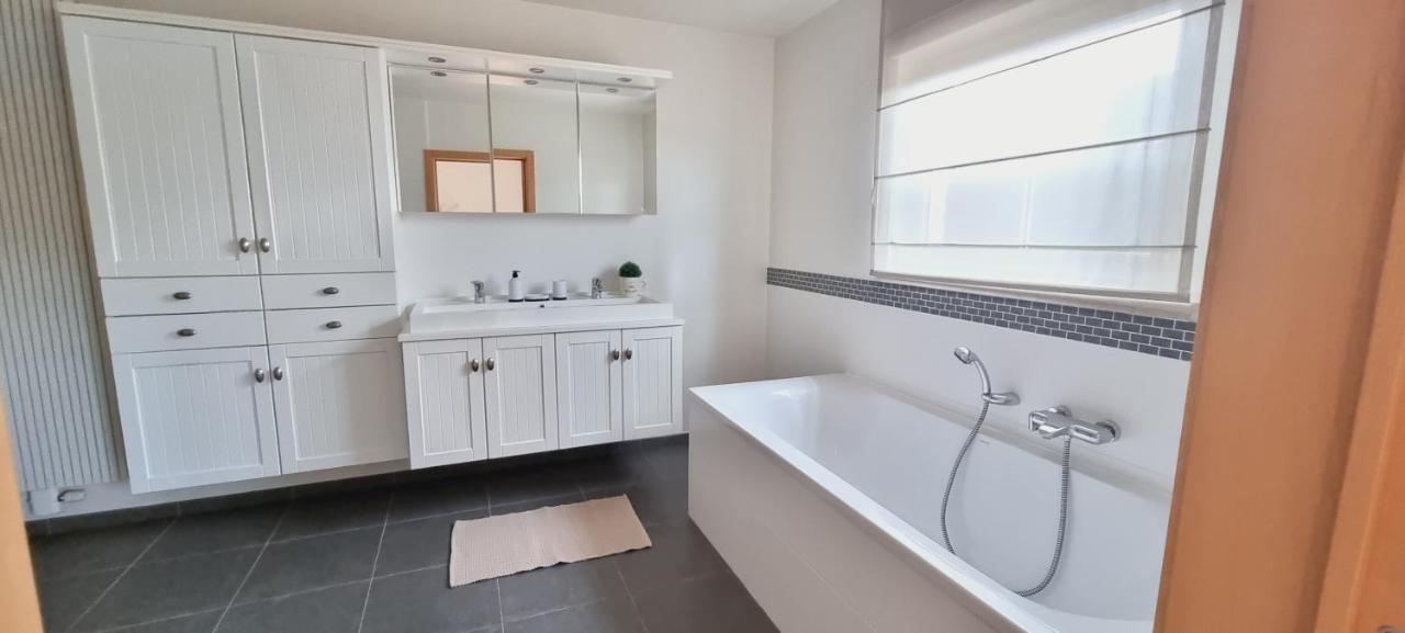 Susberg-1 & 2 Apartment Pelt ภายนอก รูปภาพ