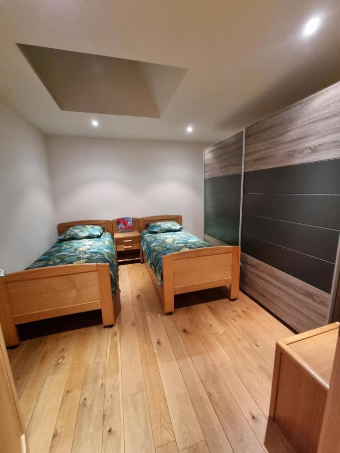Susberg-1 & 2 Apartment Pelt ภายนอก รูปภาพ