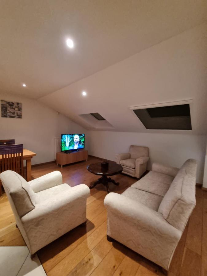 Susberg-1 & 2 Apartment Pelt ภายนอก รูปภาพ
